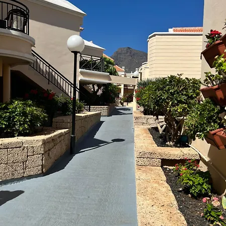 Sunny Coast Tenerife Sebastian 아파트 *